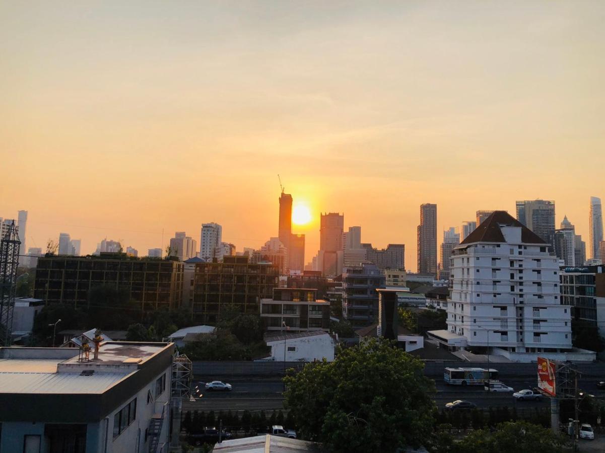 Alt Hotel Nana By Uhg Bangkok Dış mekan fotoğraf